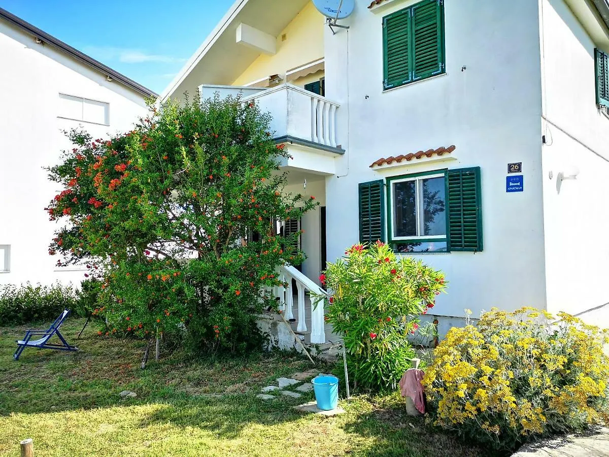 Apartment Apartmani Labud Sukosan Croatia